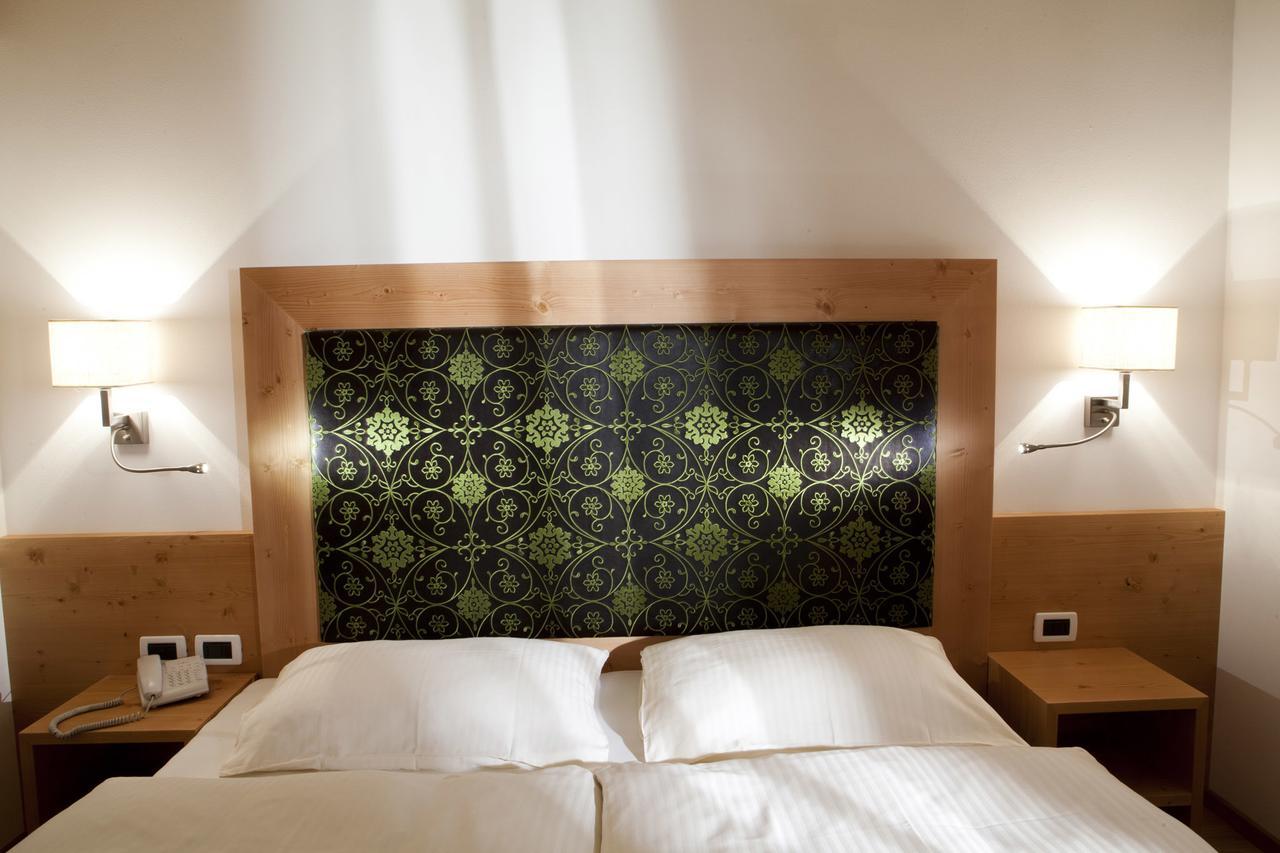 Hotel Christian Corvara In Badia Luaran gambar