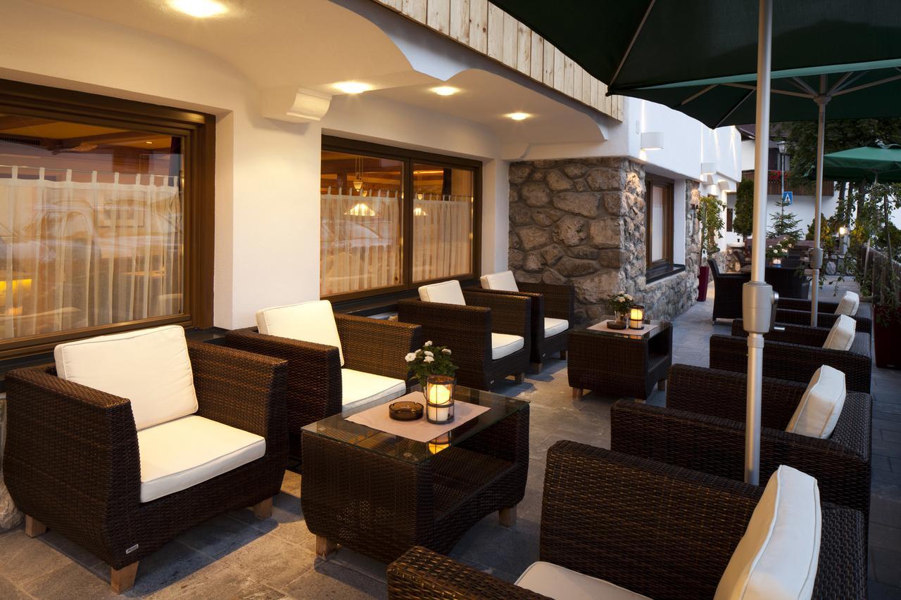 Hotel Christian Corvara In Badia Luaran gambar